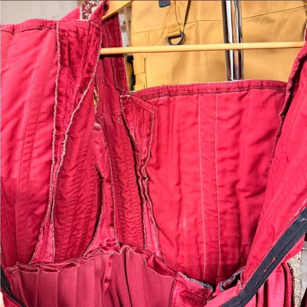 Final price! Tudor renaissance costume dress - Picture 9 of 10